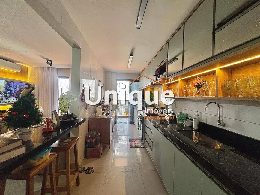 Apartamento com 3 quartos à venda, 155m2 em Braga, Cabo Frio - RJ - imagem 9 Foto 9 de Apartamento com 3 quartos à venda, 155m2 em Braga, Cabo Frio - RJ