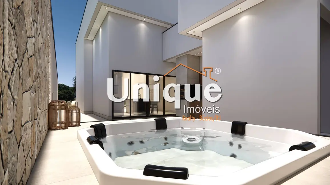 Foto 2 de Casa com 3 quartos à venda, 252m2 em Nova São Pedro, Sao Pedro Da Aldeia - RJ