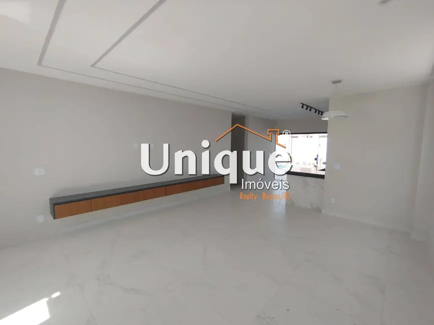 Foto 4 de Casa com 4 quartos à venda, 273m2 em Nova São Pedro, Sao Pedro Da Aldeia - RJ