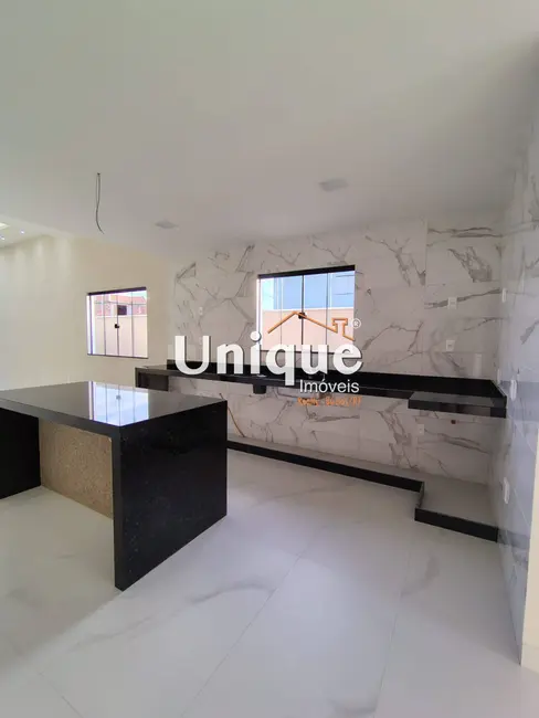 Foto 4 de Casa com 3 quartos à venda, 385m2 em Ogiva, Cabo Frio - RJ