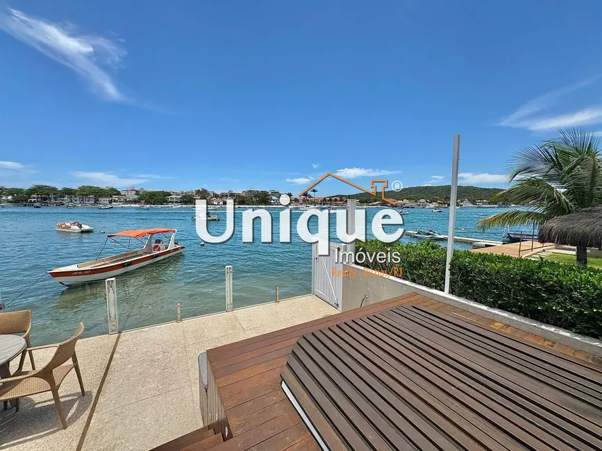 Foto 4 de Casa com 6 quartos à venda, 394m2 em Ogiva, Cabo Frio - RJ