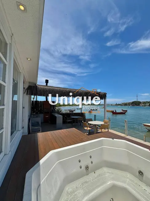 Foto 1 de Casa com 6 quartos à venda, 394m2 em Ogiva, Cabo Frio - RJ