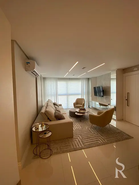 Foto 9 de Apartamento com 3 quartos para alugar, 139m2 em Centro, Balneario Camboriu - SC