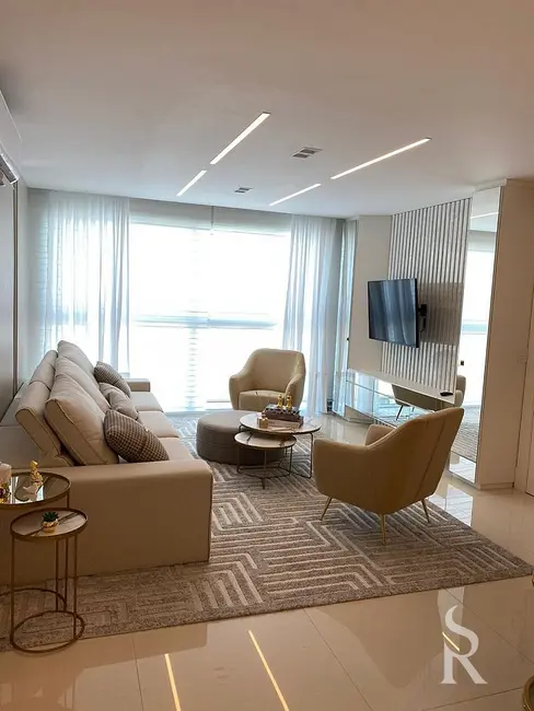 Foto 7 de Apartamento com 3 quartos para alugar, 139m2 em Centro, Balneario Camboriu - SC