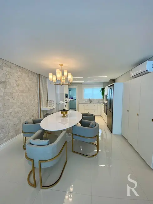 Foto 1 de Apartamento com 3 quartos para alugar, 139m2 em Centro, Balneario Camboriu - SC