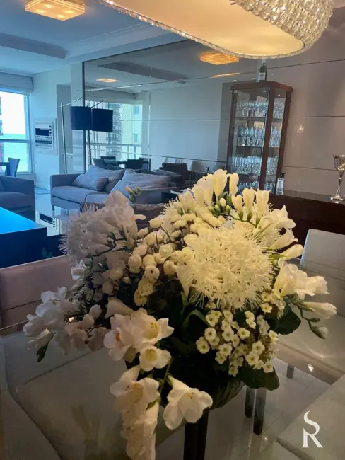 Apartamento com 4 quartos para alugar, 144m2 em Balneario Camboriu - SC - imagem 8 Foto 8 de Apartamento com 4 quartos para alugar, 144m2 em Balneario Camboriu - SC