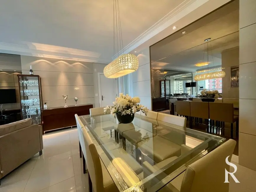 Apartamento com 4 quartos para alugar, 144m2 em Balneario Camboriu - SC - imagem 7 Foto 7 de Apartamento com 4 quartos para alugar, 144m2 em Balneario Camboriu - SC