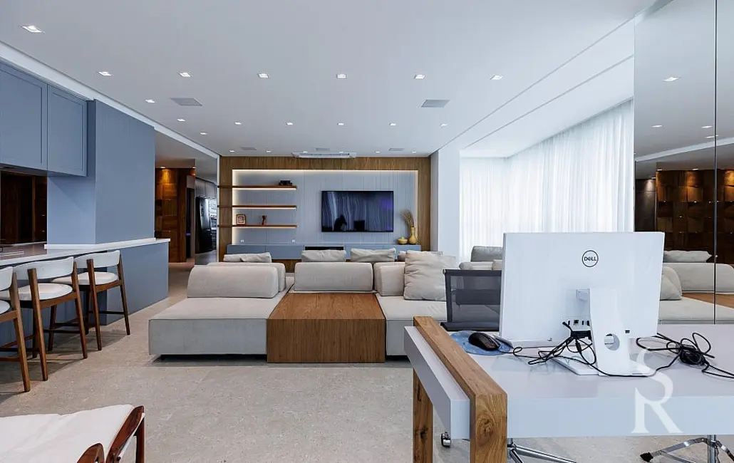 Apartamento com 3 quartos à venda, 167m2 em Centro, Balneario Camboriu - SC - imagem 5 Foto 5 de Apartamento com 3 quartos à venda, 167m2 em Centro, Balneario Camboriu - SC