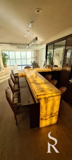 Apartamento com 4 quartos à venda, 316m2 em Centro, Balneario Camboriu - SC - imagem 5 Foto 5 de Apartamento com 4 quartos à venda, 316m2 em Centro, Balneario Camboriu - SC