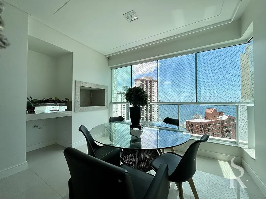 Apartamento com 4 quartos para alugar, 144m2 em Balneario Camboriu - SC - imagem 9 Foto 9 de Apartamento com 4 quartos para alugar, 144m2 em Balneario Camboriu - SC