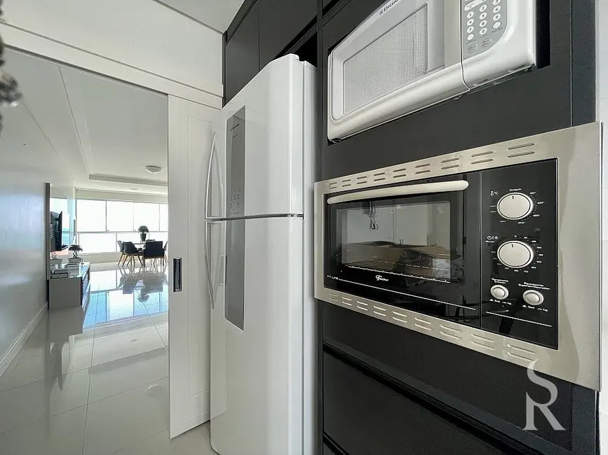 Apartamento com 4 quartos para alugar, 144m2 em Balneario Camboriu - SC - imagem 5 Foto 5 de Apartamento com 4 quartos para alugar, 144m2 em Balneario Camboriu - SC
