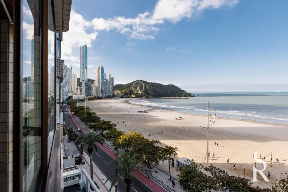 Foto 1 de Apartamento com 3 quartos para alugar, 195m2 em Centro, Balneario Camboriu - SC