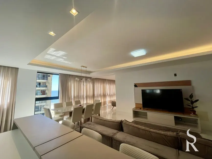 Apartamento com 3 quartos para alugar, 151m2 em Centro, Balneario Camboriu - SC - imagem 6 Foto 6 de Apartamento com 3 quartos para alugar, 151m2 em Centro, Balneario Camboriu - SC