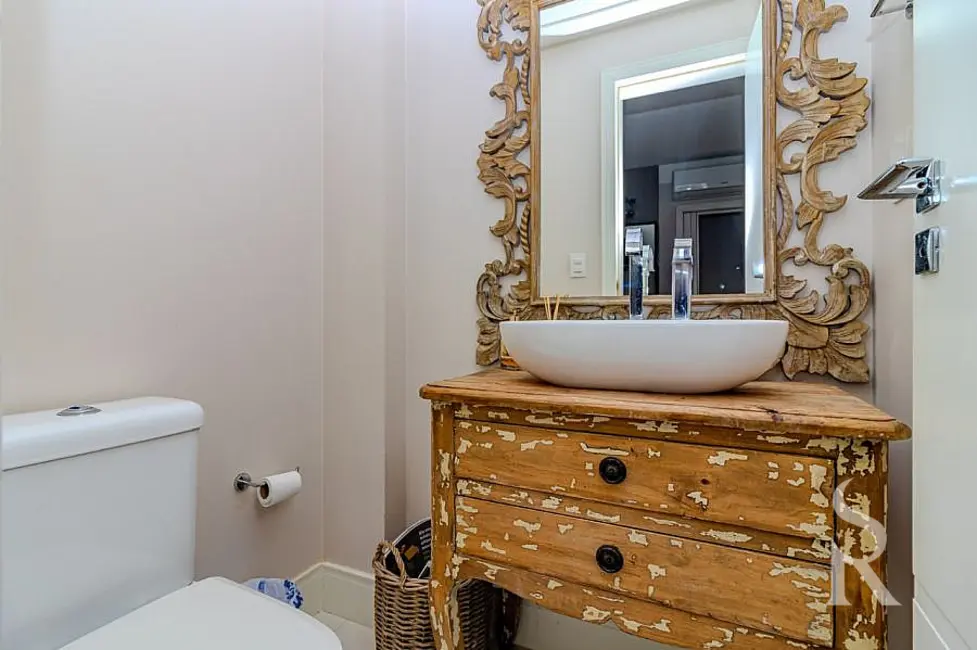 Foto 8 de Apartamento com 3 quartos para alugar, 168m2 em Centro, Balneario Camboriu - SC