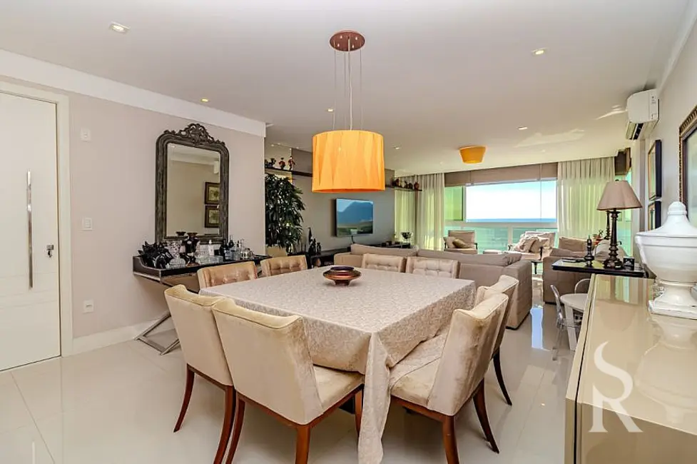 Foto 5 de Apartamento com 3 quartos para alugar, 168m2 em Centro, Balneario Camboriu - SC