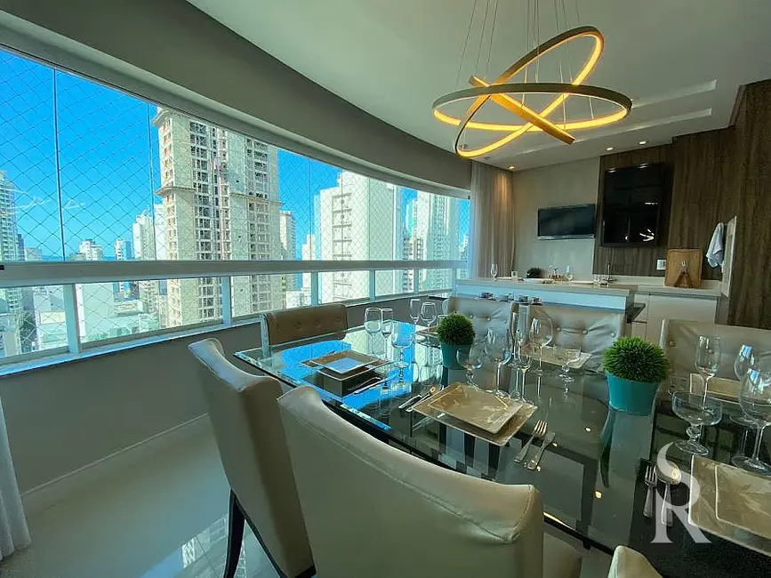 Apartamento com 3 quartos à venda, 130m2 em Centro, Balneario Camboriu - SC - imagem 1 Foto 1 de Apartamento com 3 quartos à venda, 130m2 em Centro, Balneario Camboriu - SC