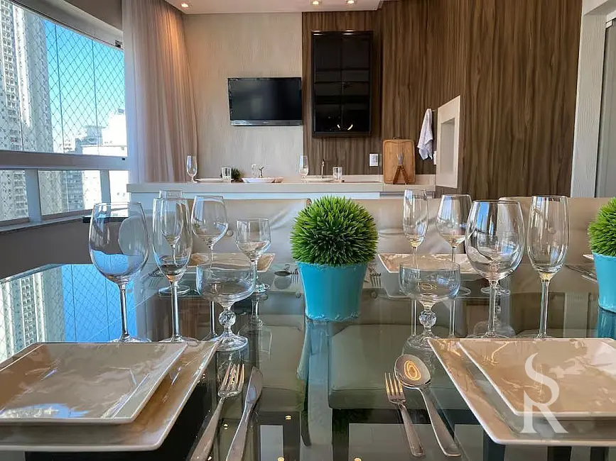 Apartamento com 3 quartos à venda, 130m2 em Centro, Balneario Camboriu - SC - imagem 6 Foto 6 de Apartamento com 3 quartos à venda, 130m2 em Centro, Balneario Camboriu - SC