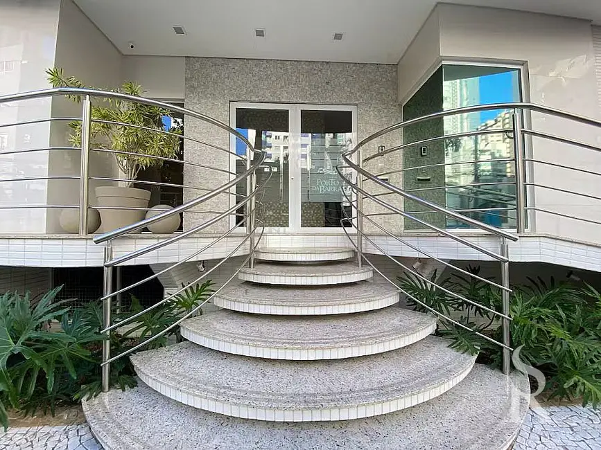 Apartamento com 3 quartos à venda, 130m2 em Centro, Balneario Camboriu - SC - imagem 3 Foto 3 de Apartamento com 3 quartos à venda, 130m2 em Centro, Balneario Camboriu - SC