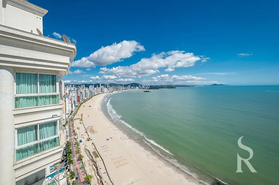 Foto 4 de Cobertura com 4 quartos à venda, 313m2 em Centro, Balneario Camboriu - SC