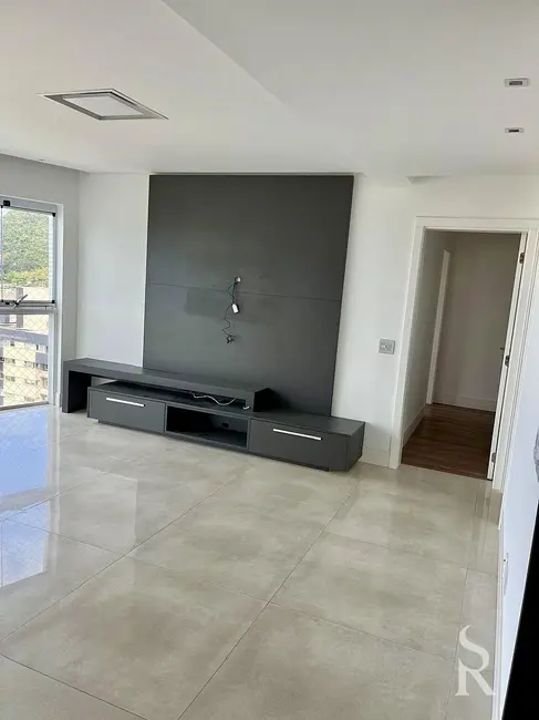 Foto 4 de Apartamento com 3 quartos para alugar, 125m2 em Fazenda, Itajai - SC