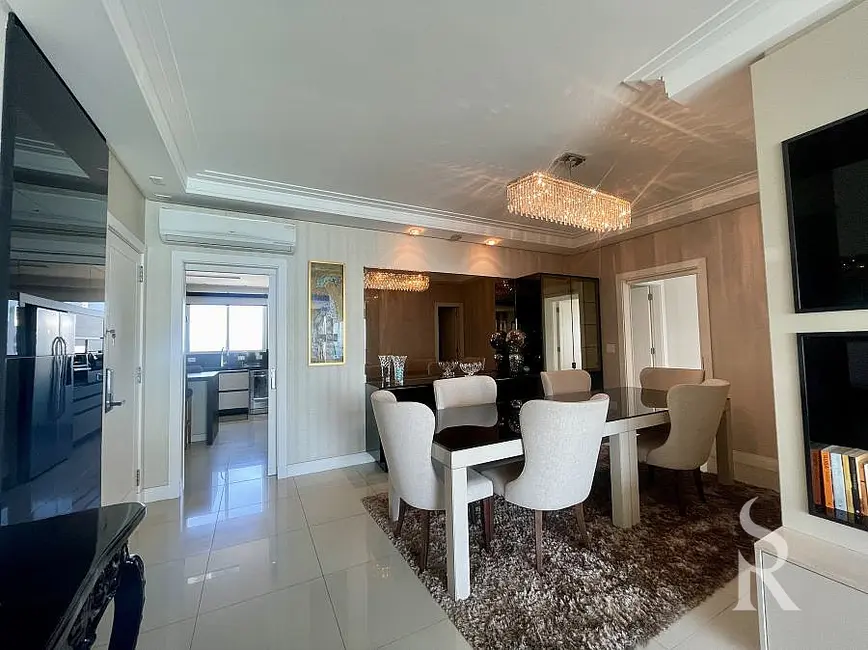 Apartamento com 4 quartos à venda, 144m2 em Balneario Camboriu - SC - imagem 8 Foto 8 de Apartamento com 4 quartos à venda, 144m2 em Balneario Camboriu - SC