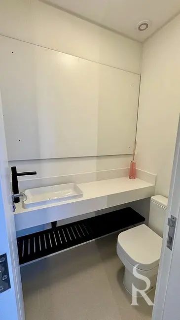 Apartamento com 4 quartos para alugar, 144m2 em Balneario Camboriu - SC - imagem 7 Foto 7 de Apartamento com 4 quartos para alugar, 144m2 em Balneario Camboriu - SC