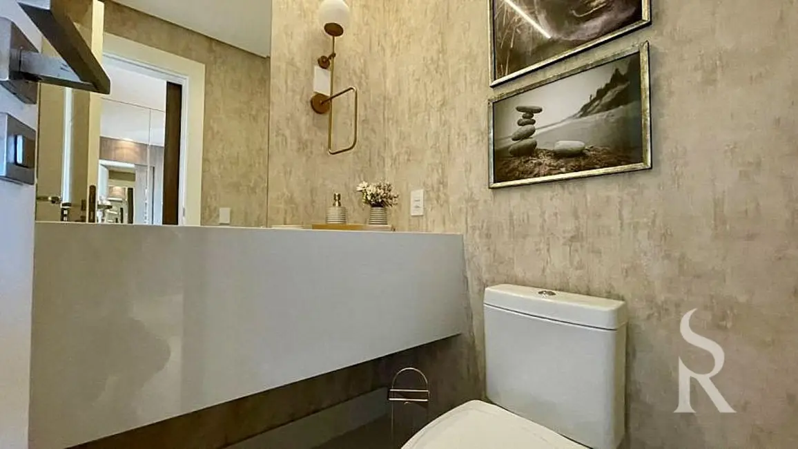 Apartamento com 3 quartos para alugar, 193m2 em Centro, Balneario Camboriu - SC - imagem 9 Foto 9 de Apartamento com 3 quartos para alugar, 193m2 em Centro, Balneario Camboriu - SC