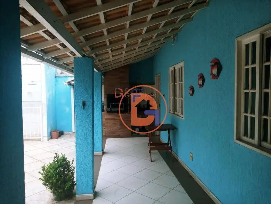 Casa com 4 quartos à venda, 360m2 em Recreio, Rio Das Ostras - RJ - imagem 3 Foto 3 de Casa com 4 quartos à venda, 360m2 em Recreio, Rio Das Ostras - RJ