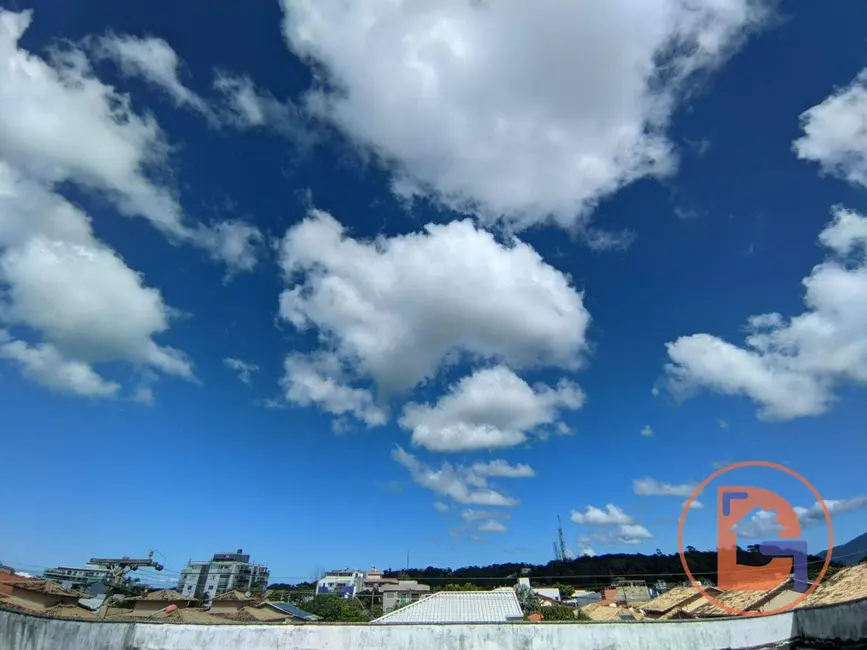 Casa com 4 quartos à venda, 210m2 em Rio Das Ostras - RJ - imagem 2 Foto 2 de Casa com 4 quartos à venda, 210m2 em Rio Das Ostras - RJ