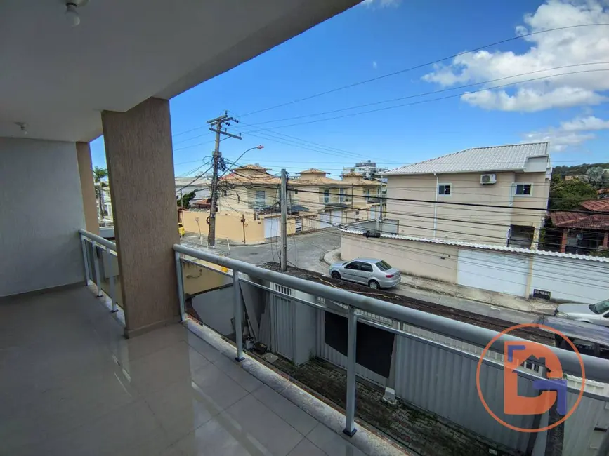 Casa com 4 quartos à venda, 210m2 em Rio Das Ostras - RJ - imagem 8 Foto 8 de Casa com 4 quartos à venda, 210m2 em Rio Das Ostras - RJ