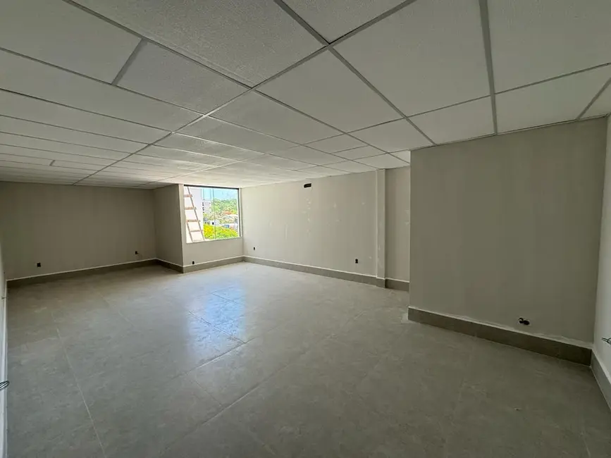 Sala Comercial para alugar, 80m2 em Costazul, Rio Das Ostras - RJ - imagem 8 Foto 8 de Sala Comercial para alugar, 80m2 em Costazul, Rio Das Ostras - RJ