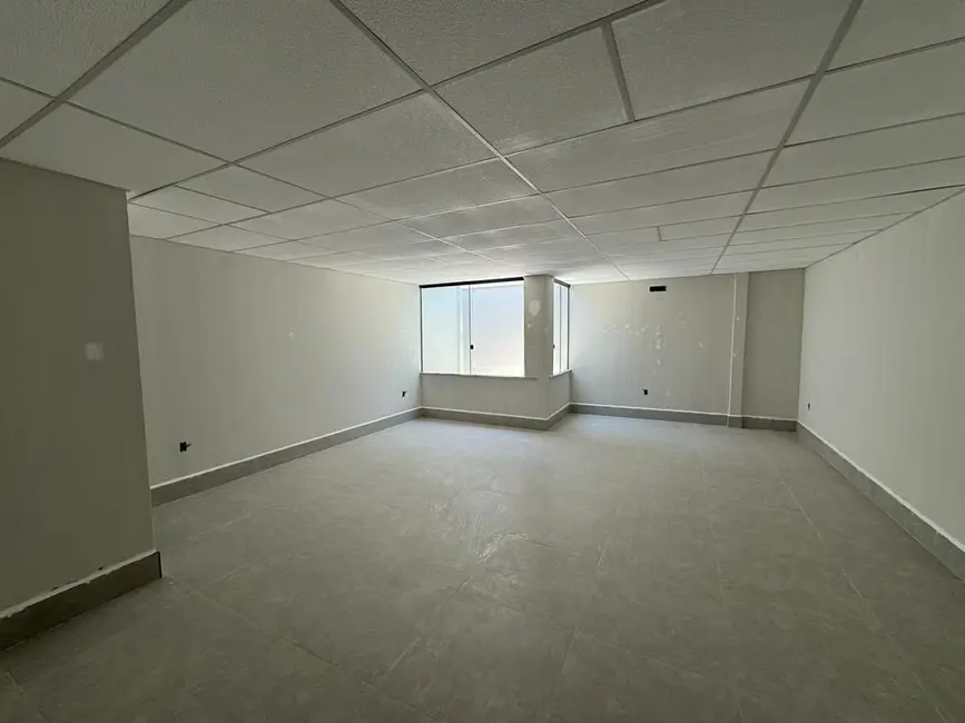 Sala Comercial para alugar, 80m2 em Costazul, Rio Das Ostras - RJ - imagem 7 Foto 7 de Sala Comercial para alugar, 80m2 em Costazul, Rio Das Ostras - RJ