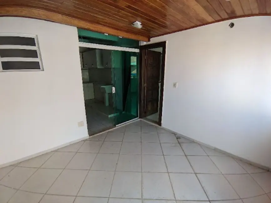 Foto 4 de Casa com 2 quartos à venda e para alugar, 283m2 em Costazul, Rio Das Ostras - RJ