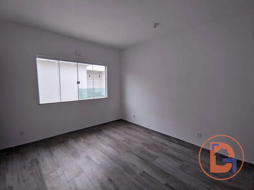 Foto 6 de Casa com 3 quartos à venda, 110m2 em Ouro Verde, Rio Das Ostras - RJ