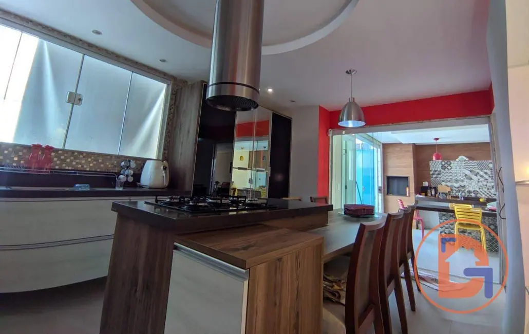 Foto 2 de Casa com 4 quartos à venda, 360m2 em Recreio, Rio Das Ostras - RJ