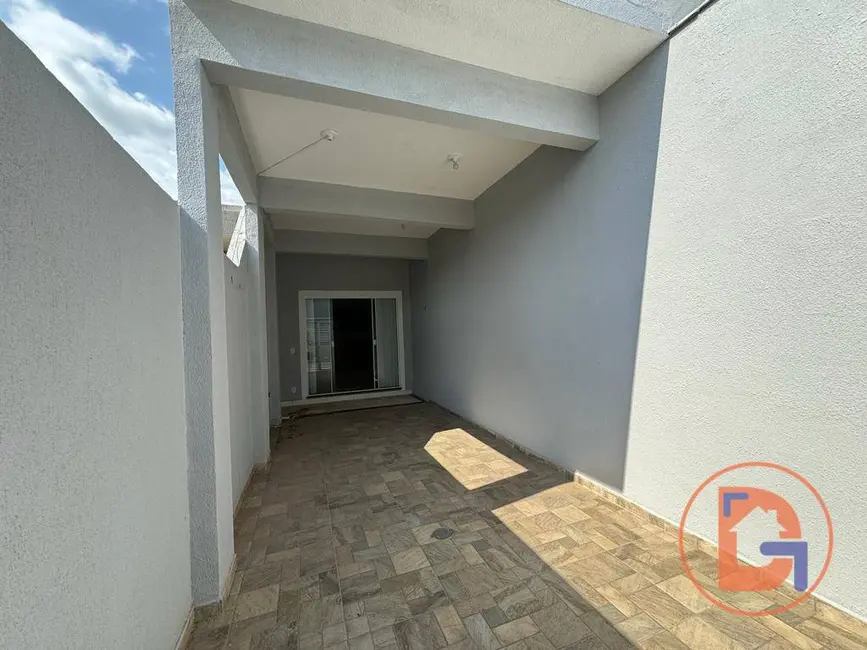 Foto 2 de Casa com 2 quartos à venda, 360m2 em Maria Turri, Rio Das Ostras - RJ