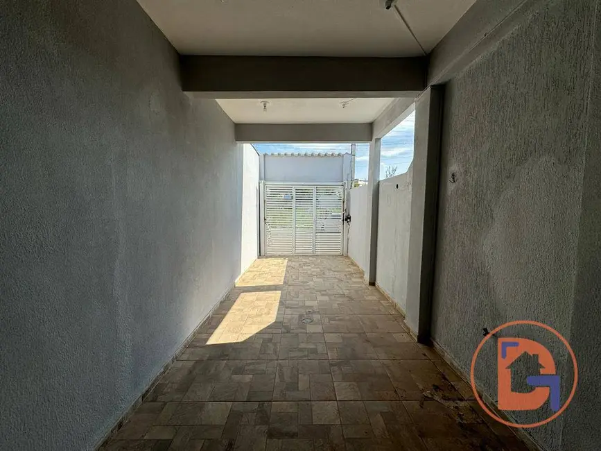 Casa com 2 quartos à venda, 360m2 em Maria Turri, Rio Das Ostras - RJ - imagem 3 Foto 3 de Casa com 2 quartos à venda, 360m2 em Maria Turri, Rio Das Ostras - RJ