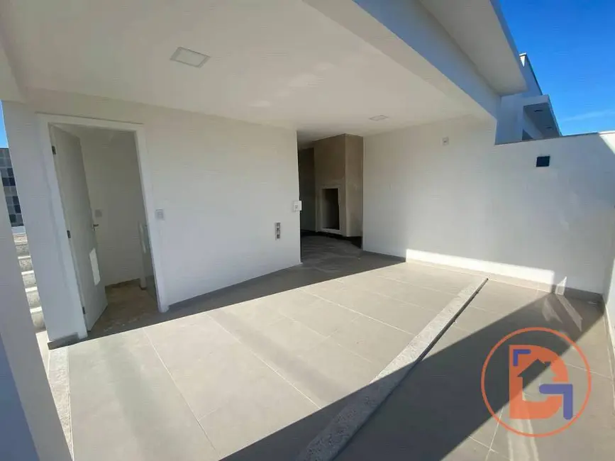 Casa com 3 quartos para alugar, 135m2 em Costazul, Rio Das Ostras - RJ - imagem 5 Foto 5 de Casa com 3 quartos para alugar, 135m2 em Costazul, Rio Das Ostras - RJ
