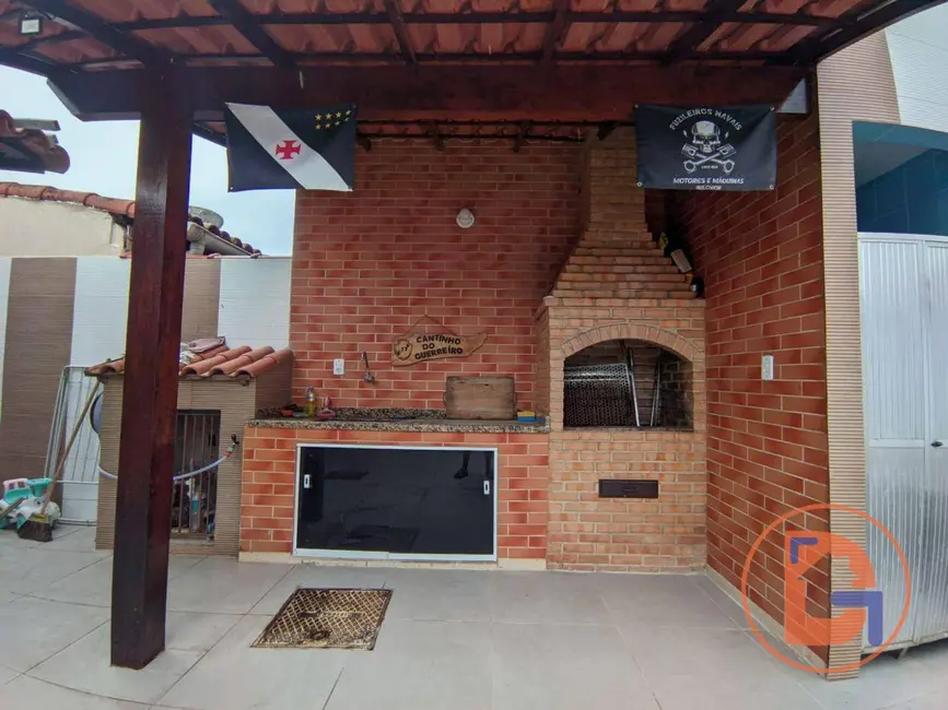 Foto 3 de Casa com 4 quartos à venda, 216m2 em Iguaba Grande - RJ