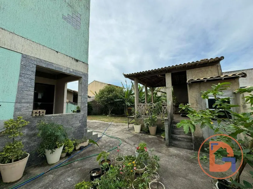 Foto 4 de Casa com 4 quartos à venda, 525m2 em Cabo Frio - RJ