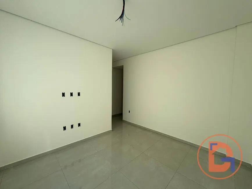 Foto 4 de Apartamento com 2 quartos à venda, 73m2 em Costazul, Rio Das Ostras - RJ