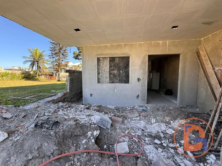 Foto 5 de Casa com 4 quartos à venda, 184m2 em Costazul, Rio Das Ostras - RJ