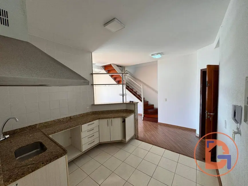 Foto 8 de Cobertura com 3 quartos à venda e para alugar, 125m2 em Extensão do Bosque, Rio Das Ostras - RJ