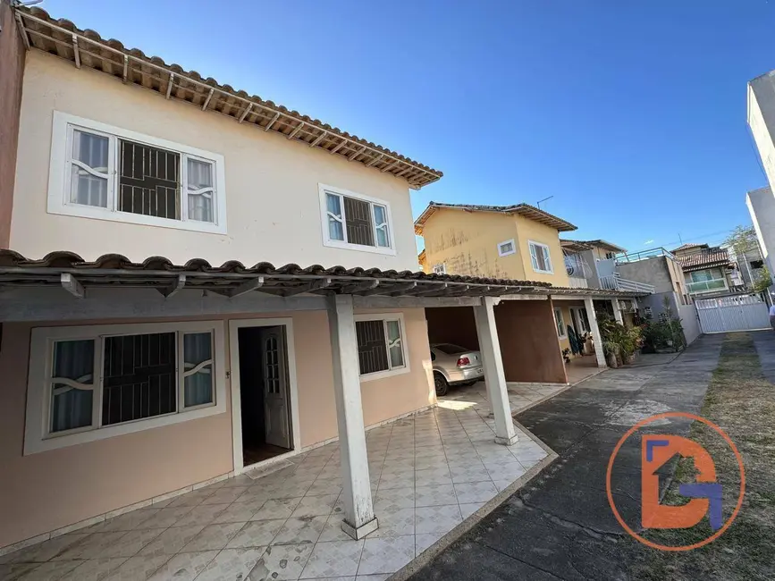 Foto 1 de Casa com 3 quartos à venda, 525m2 em Jardim Mariléa, Rio Das Ostras - RJ