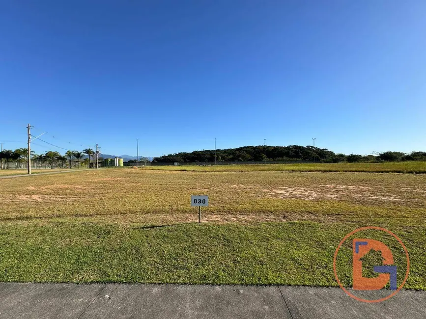 Terreno / Lote à venda, 1467m2 em Rio Das Ostras - RJ - imagem 4 Foto 4 de Terreno / Lote à venda, 1467m2 em Rio Das Ostras - RJ