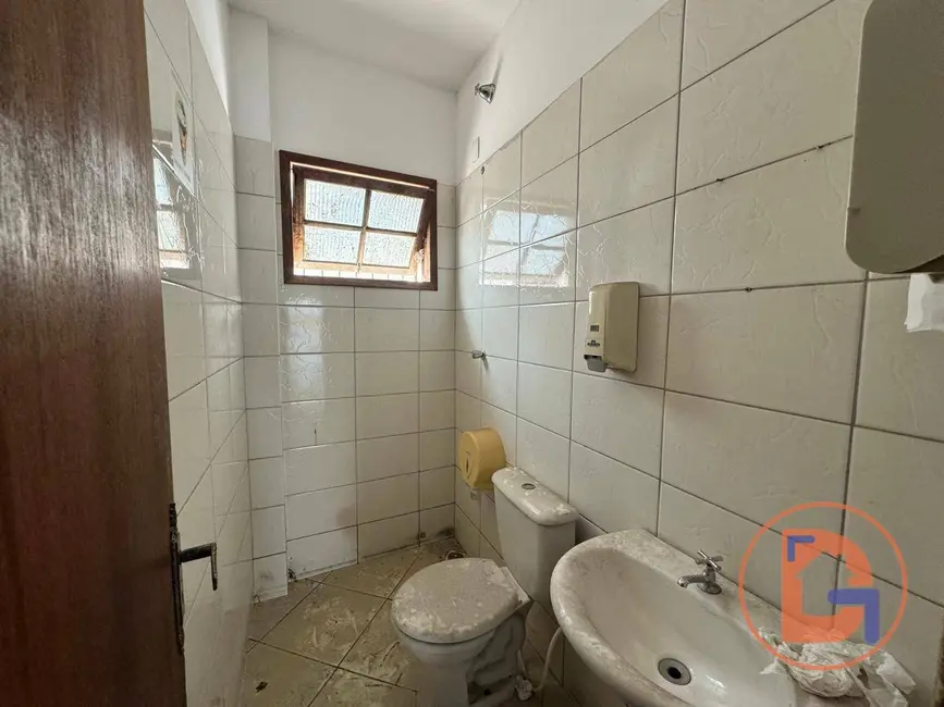 Loja para alugar, 85m2 em Jardim Mariléa, Rio Das Ostras - RJ - imagem 8 Foto 8 de Loja para alugar, 85m2 em Jardim Mariléa, Rio Das Ostras - RJ