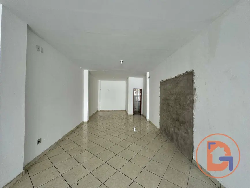 Loja para alugar, 85m2 em Jardim Mariléa, Rio Das Ostras - RJ - imagem 3 Foto 3 de Loja para alugar, 85m2 em Jardim Mariléa, Rio Das Ostras - RJ