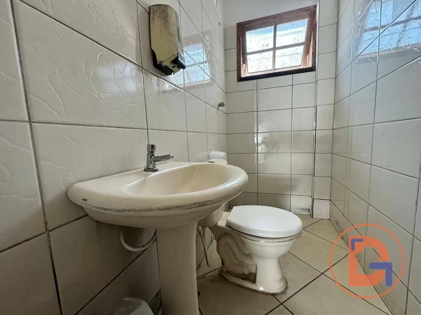 Loja para alugar, 85m2 em Jardim Mariléa, Rio Das Ostras - RJ - imagem 6 Foto 6 de Loja para alugar, 85m2 em Jardim Mariléa, Rio Das Ostras - RJ