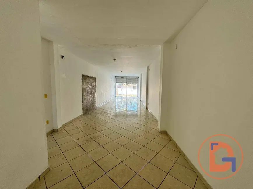 Loja para alugar, 85m2 em Jardim Mariléa, Rio Das Ostras - RJ - imagem 5 Foto 5 de Loja para alugar, 85m2 em Jardim Mariléa, Rio Das Ostras - RJ