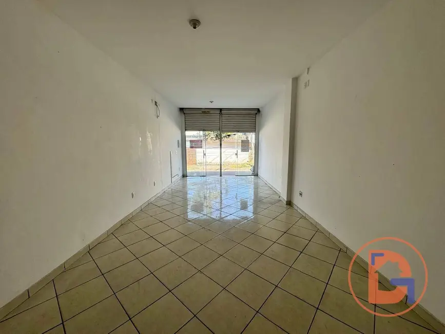 Loja para alugar, 85m2 em Jardim Mariléa, Rio Das Ostras - RJ - imagem 4 Foto 4 de Loja para alugar, 85m2 em Jardim Mariléa, Rio Das Ostras - RJ